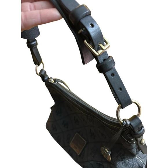 Dooney Bourke Women's Canvas Monogram Shoulder Bag Size - Picture 4 of 11